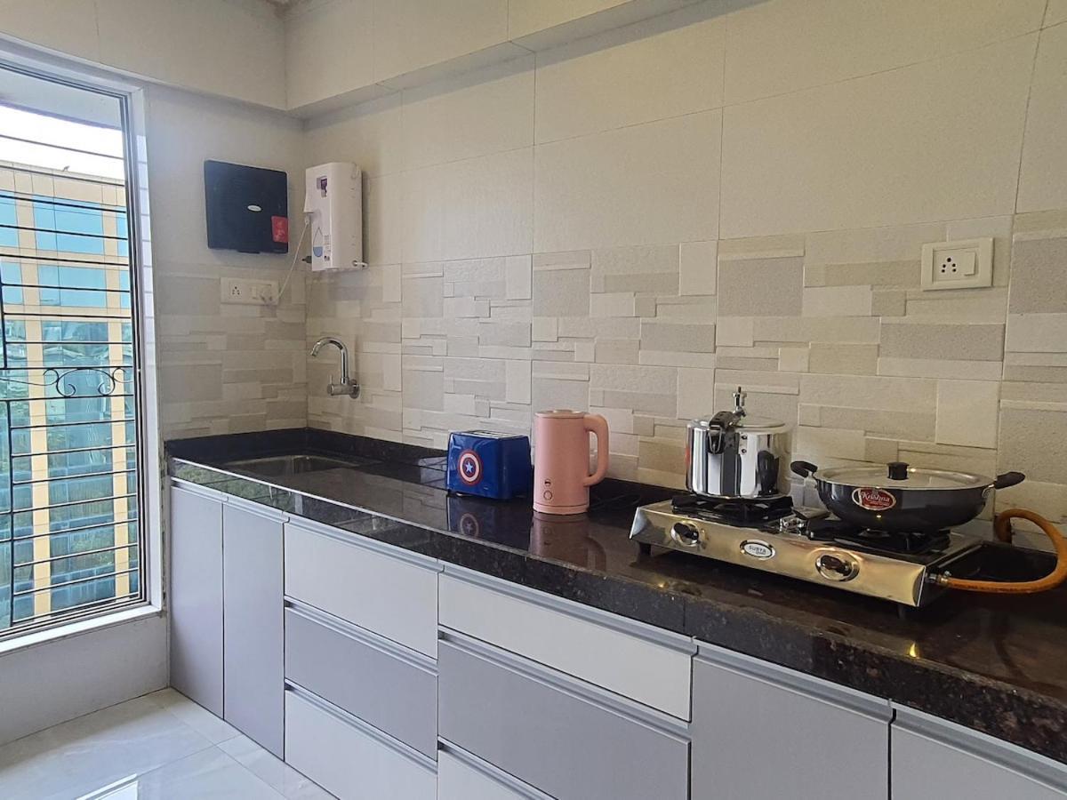 Apartament 1bhk - Royale And Close By Airport Bombaj