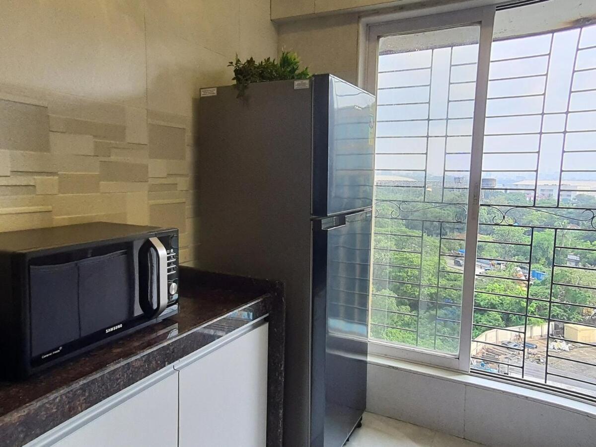 Apartament 1bhk - Royale And Close By Airport Bombaj